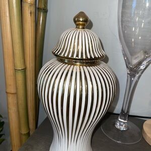 Elegant White and Gold Decorative Jar